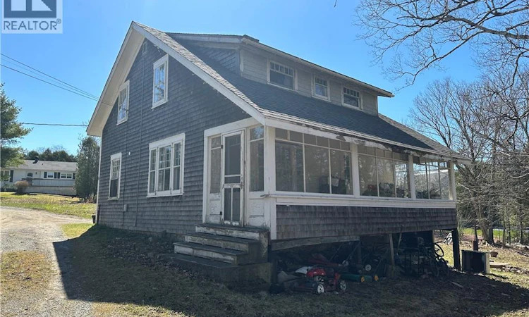 16 Clark Road