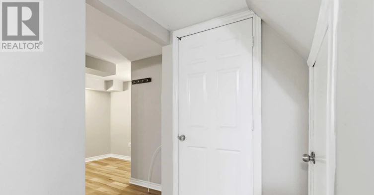 BASEMENT-3372 Fellmore Drive, Mississauga, ON, L5C 2E2 - 10