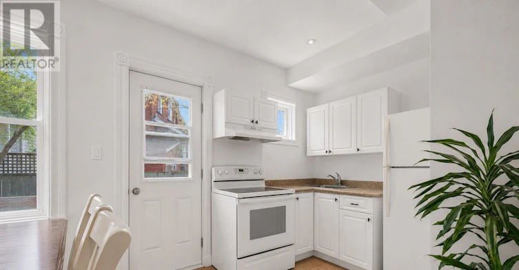 1-1308 Shillington Avenue, Ottawa, ON, K1Z 8A5 - 2