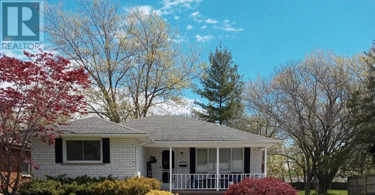 44 Valencourt Drive, Welland, ON, L3C 1M8