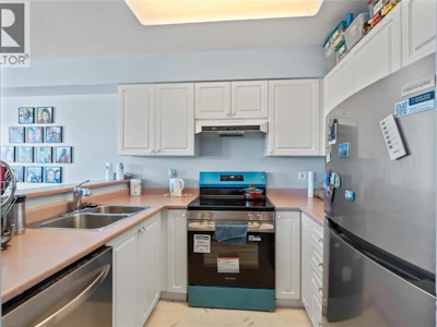 406-1160 Hugh Allan Drive - 4