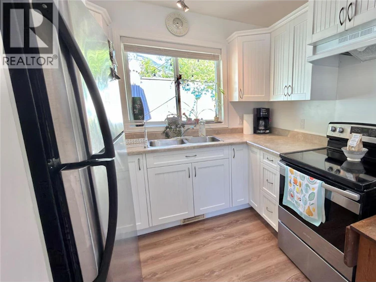 1606 33 Highway, Rock Creek, BC, V0H 1Y0 - 46
