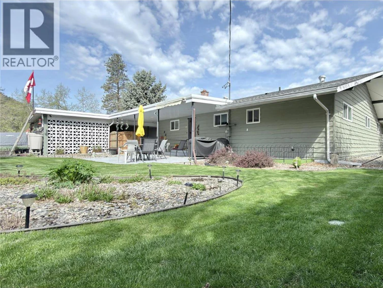 492 Fourth Avenue, Midway, BC, V0H 1M0 - 12