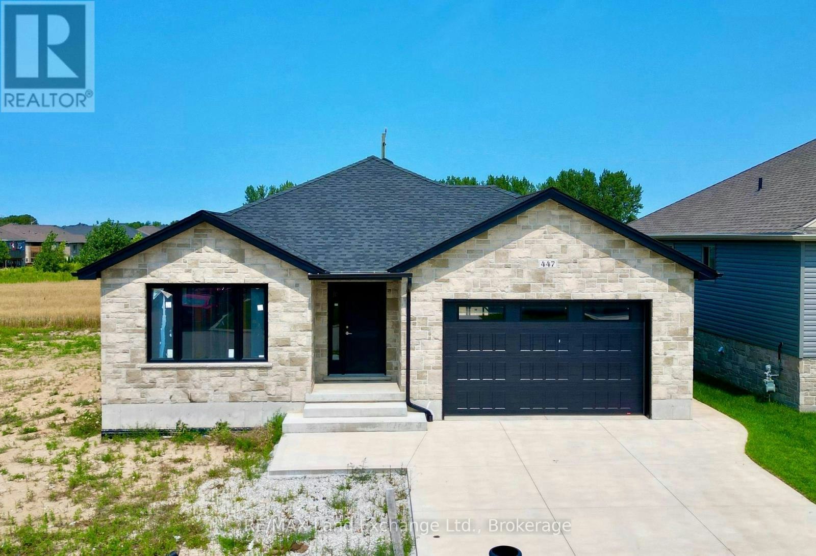 447 Burnside Street, Saugeen Shores, ON, N0H 2C3