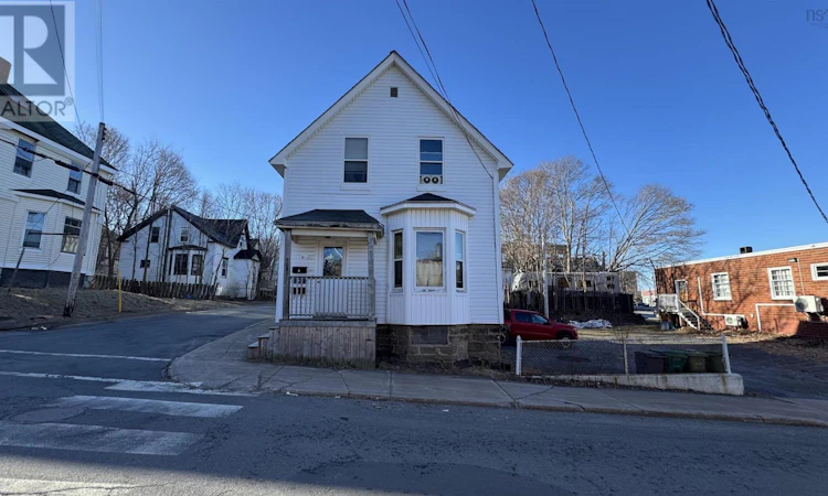 203 Maclean Street