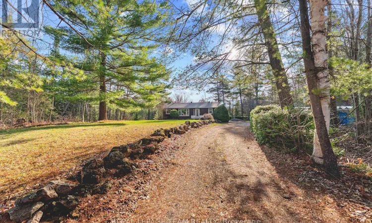 31 Manning Road