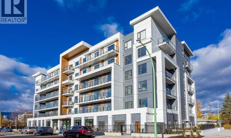 208 Lot SL 8-1380 Pridham Avenue