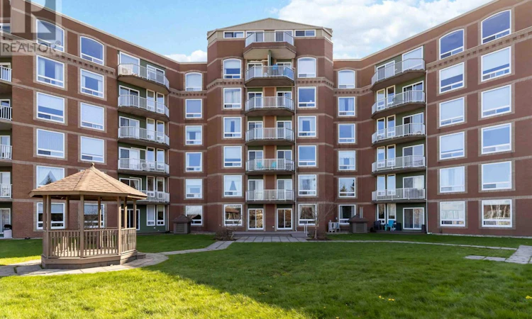 401-10 Regency Park Drive