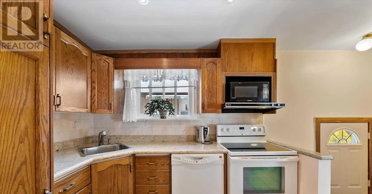 FULL HOUSE-19 Winterer Avenue, Toronto, ON, M1K 4L6 - 8