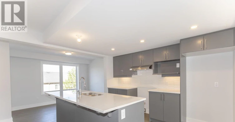 748 Kinstead Private, Ottawa, ON, K2S 3B3 - 13