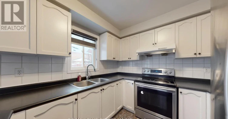 4 Slessor Lane, Brampton, ON, L6P 1M3 - 10