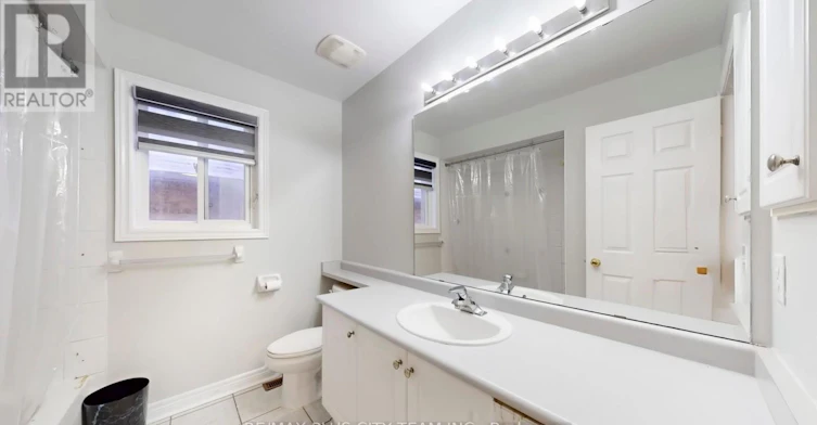4 Slessor Lane, Brampton, ON, L6P 1M3 - 28