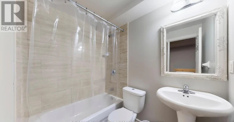 4 Slessor Lane, Brampton, ON, L6P 1M3 - 33