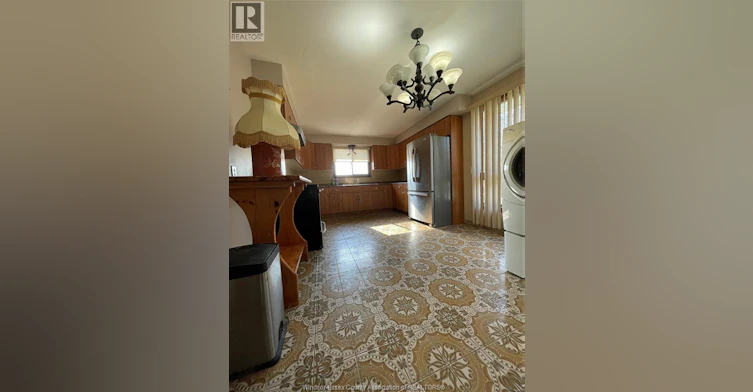 MAIN LEVEL-875 Parent, Windsor, ON, N9A 2C9 - 14