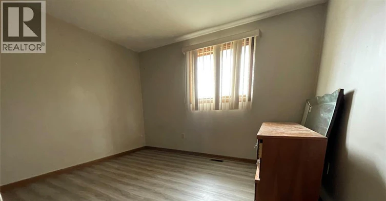 MAIN LEVEL-875 Parent, Windsor, ON, N9A 2C9 - 18