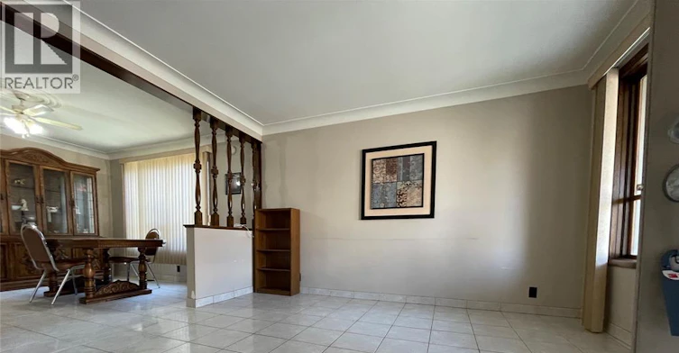MAIN LEVEL-875 Parent, Windsor, ON, N9A 2C9 - 13