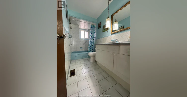 MAIN LEVEL-875 Parent, Windsor, ON, N9A 2C9 - 11