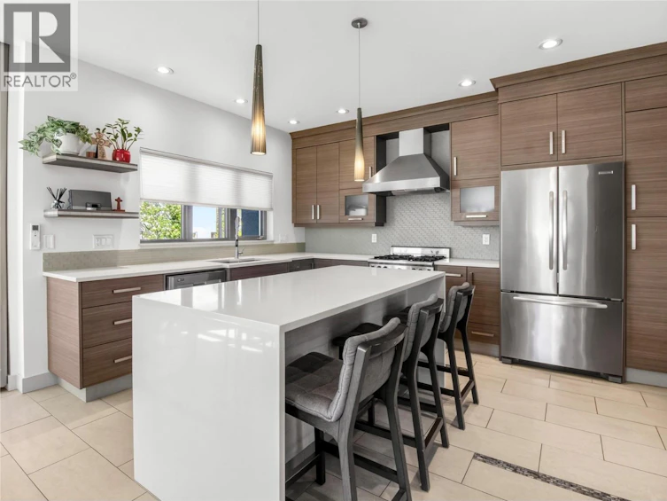 101-433 Churchill Avenue, Penticton, BC, V2A 1C9 - 2