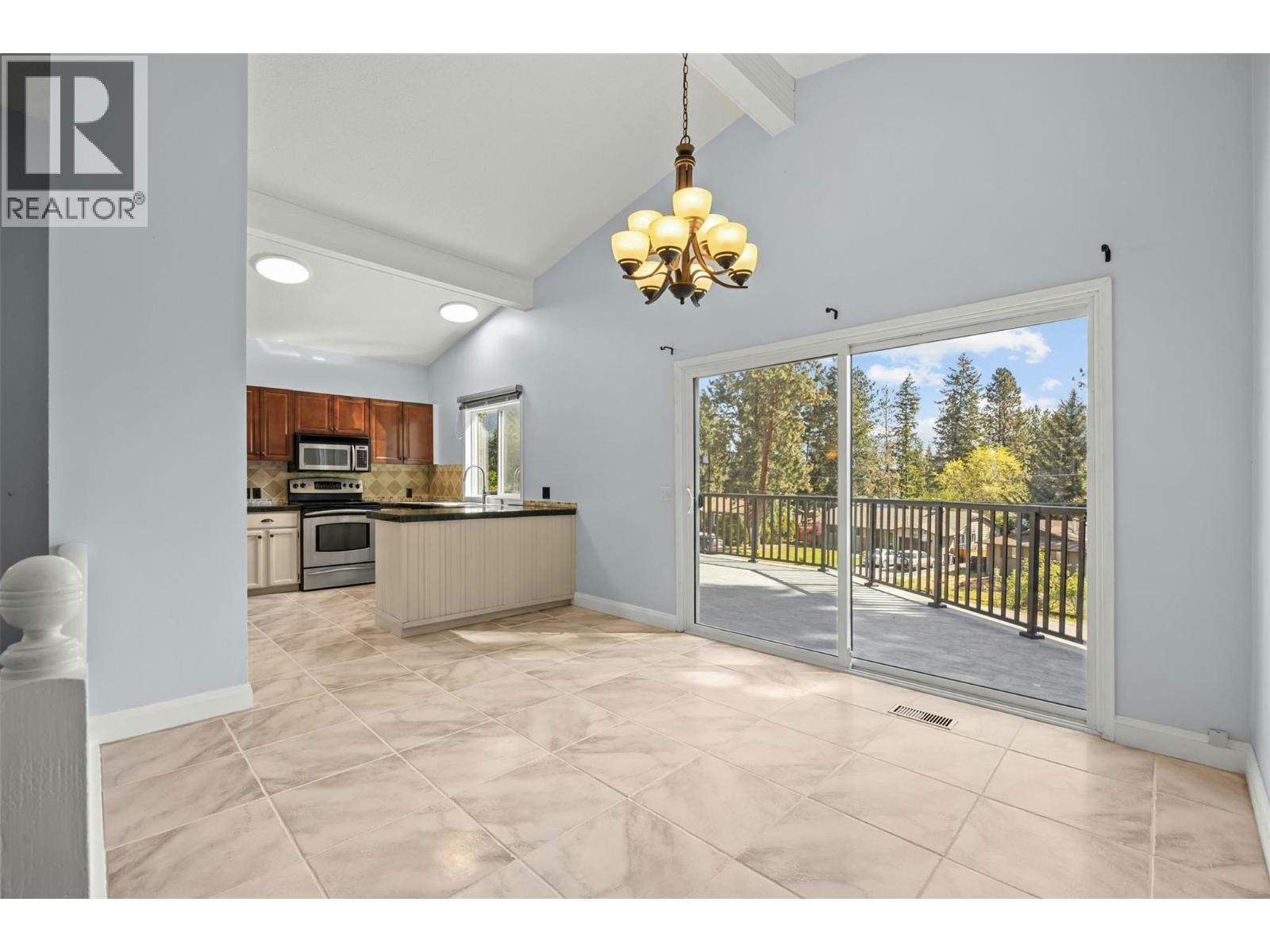 3492 Mctaggart Road, West Kelowna, BC, V4T 1H5