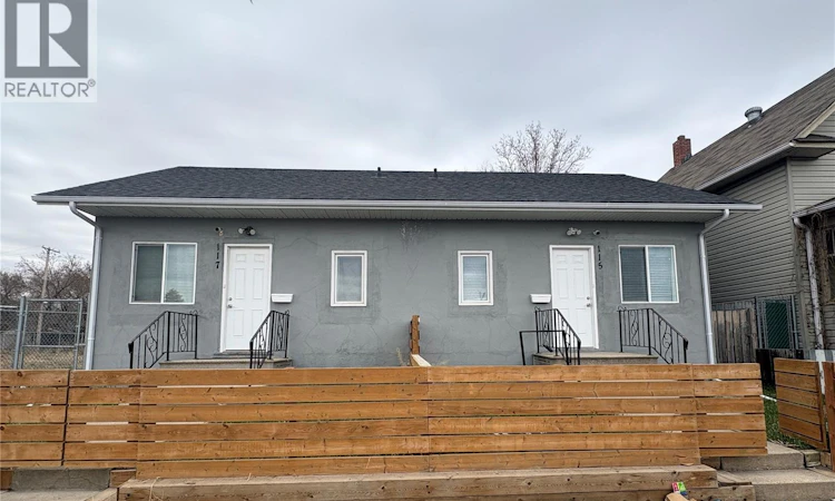 115-117 I Avenue S
