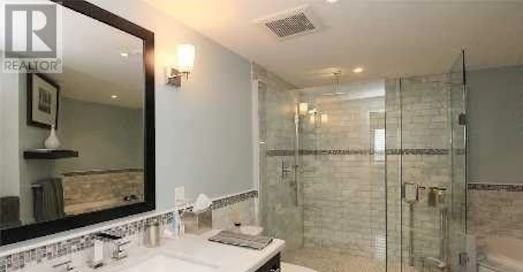 137-28 Stadium Road, Toronto, ON, M5V 3P4 - 8