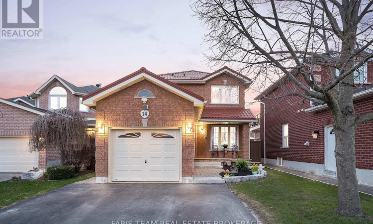 14 Nightingale Crescent