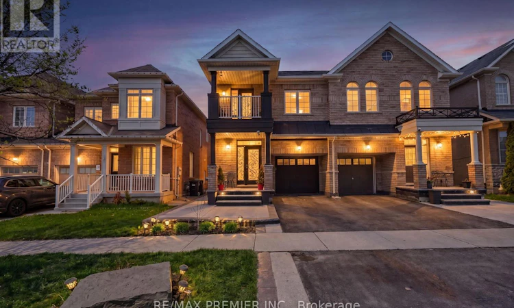 82 Chesterwood Crescent