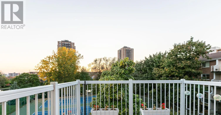 6 Pondside Private, Ottawa, ON, K1K 4X3 - 28