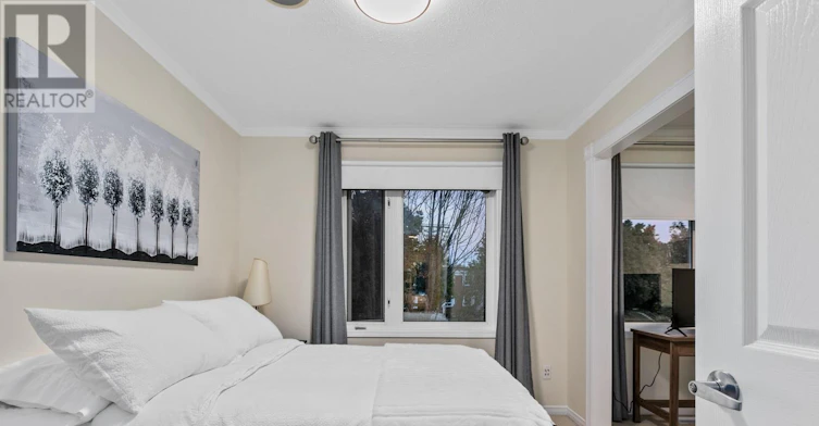 6 Pondside Private, Ottawa, ON, K1K 4X3 - 37