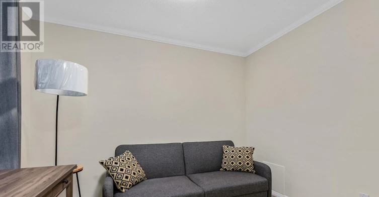 6 Pondside Private, Ottawa, ON, K1K 4X3 - 35