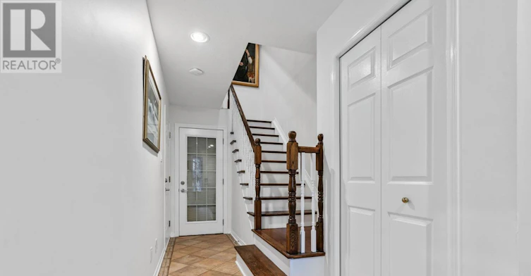 6 Pondside Private, Ottawa, ON, K1K 4X3 - 12