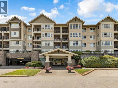 317-19673 Meadow Gardens Way - 2