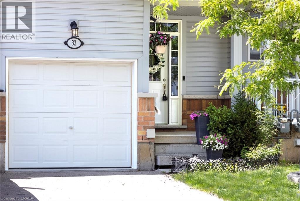 32-21 Diana Avenue, Brantford, ON, N3T 0G7