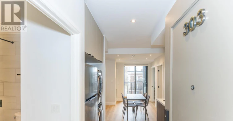 303-1000 Bathurst Street, Toronto, ON, M5R 3G7 - 4