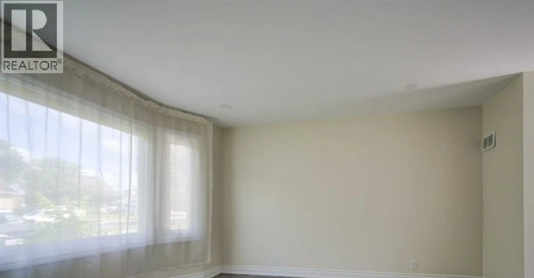 33 Sixth Avenue, Kitchener, ON, N2C 1P9 - 7
