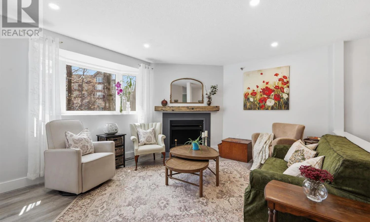 108-12 Spinnaker Drive