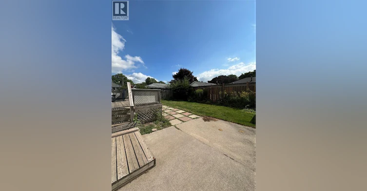 508 Indian Road North, Sarnia, ON, N7T 7G4 - 8