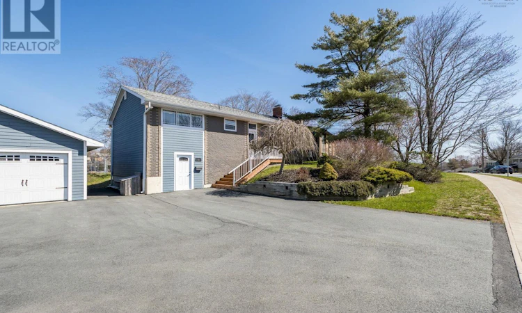 81 Flamingo Drive