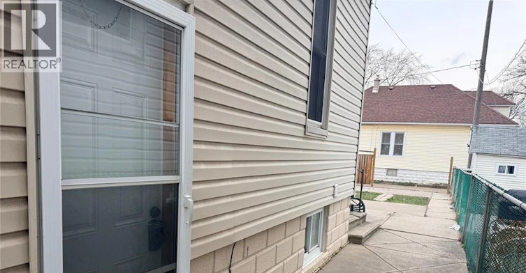 LOWER-1378 Erie Street East, Windsor, ON, N9A 3Z7 - 5