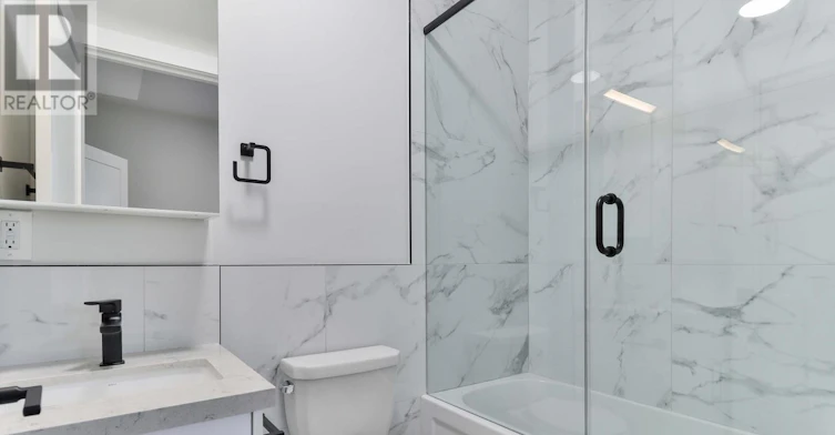 MAIN FLOOR-6 Chudleigh Road, Toronto, ON, M6E 1Y8 - 20