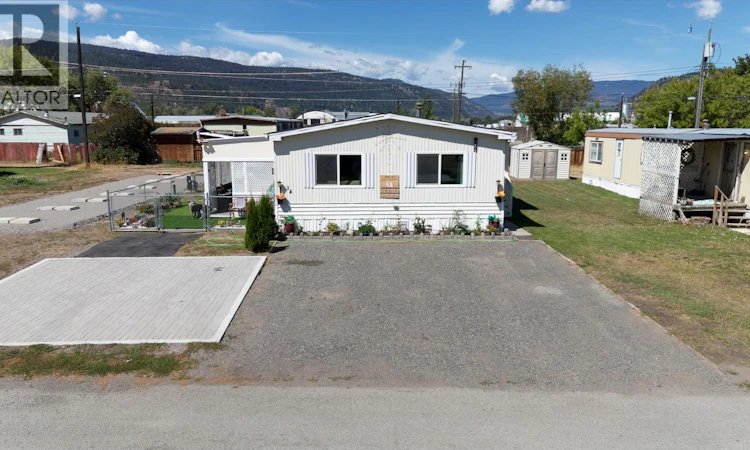 34-2776 Clapperton Avenue