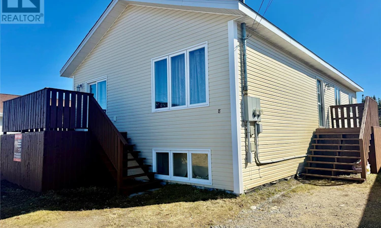 8 Ford Crescent