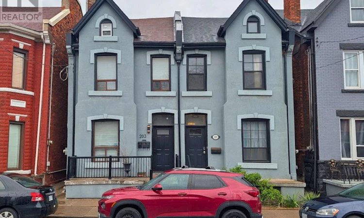 203 John Street N