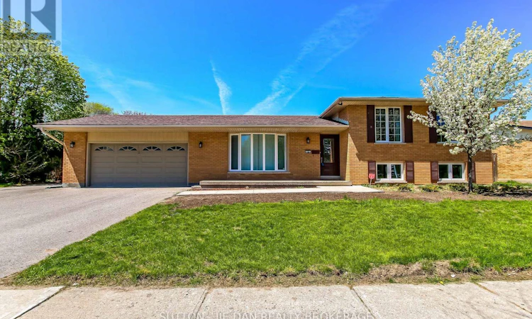 720 Grenfell Drive