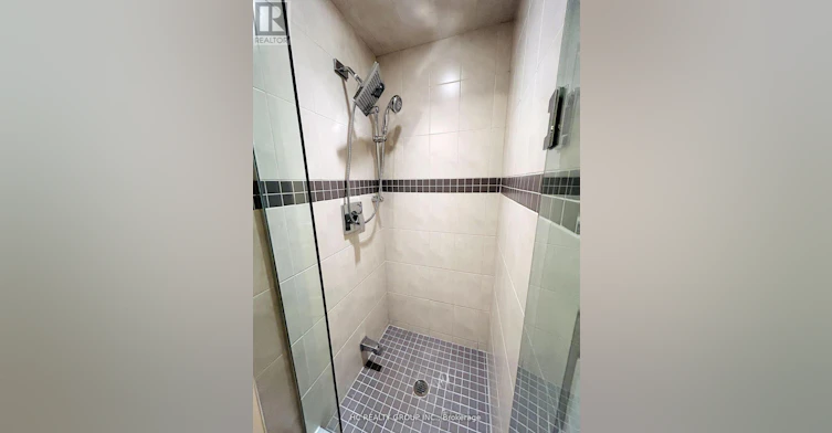 33 Westmoreland Court, Markham, ON, L3R 8L9 - 8
