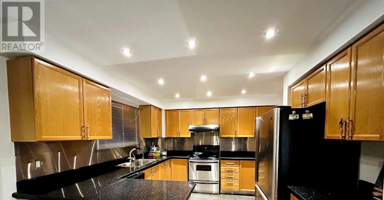 33 Westmoreland Court, Markham, ON, L3R 8L9 - 4