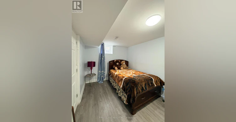 49 Yellowstone Street, Toronto, ON, M3N 1M3 - 10