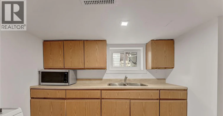LOWER-1236 Marentette Avenue, Windsor, ON, N8X 4C6 - 9