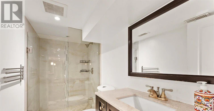 LOWER-207 Cedarvale Avenue, Toronto, ON, M4C 4K3 - 16