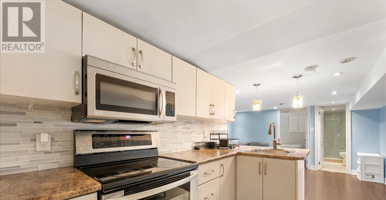 LOWER-207 Cedarvale Avenue, Toronto, ON, M4C 4K3 - 7